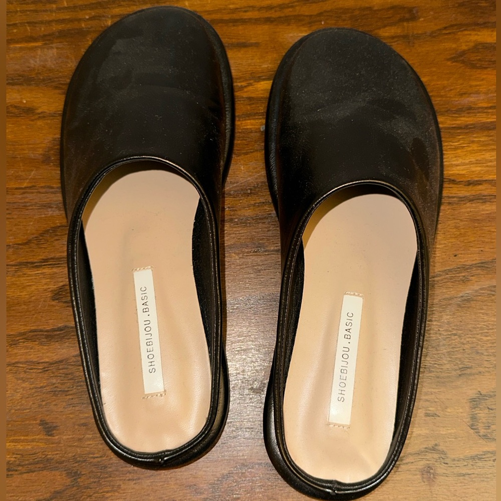 Shopbijou Basic Black Leather Mules - image 4